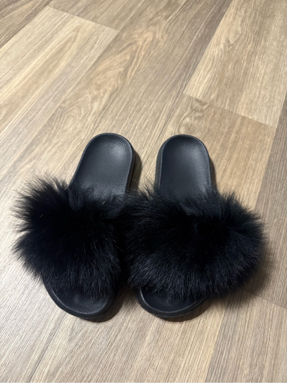 Faux Fur Women’s Slides
